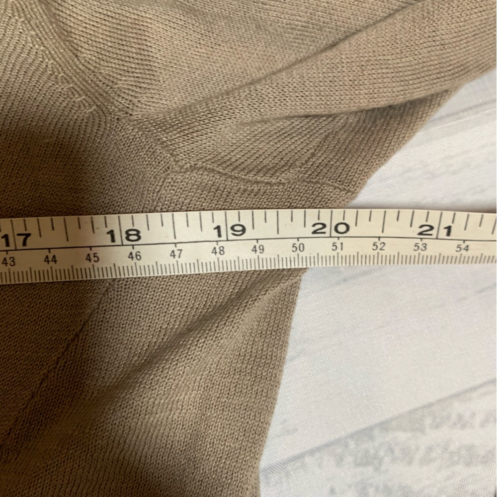Express tan cardigan. Size L. - Picture 7 of 10